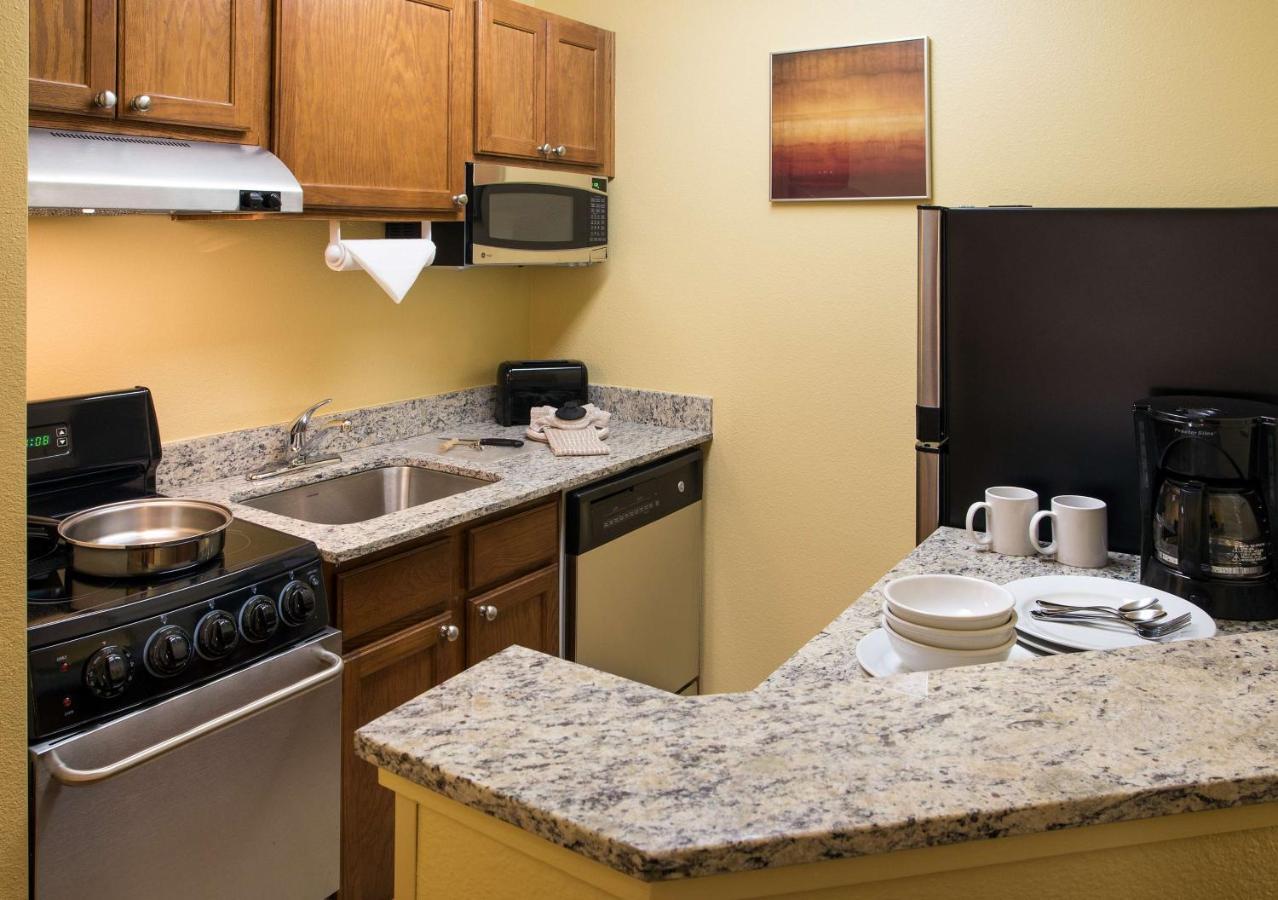Sonesta Simply Suites Detroit Novi Exterior foto