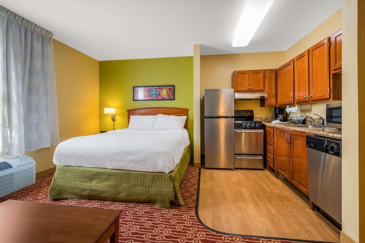 Sonesta Simply Suites Detroit Novi Exterior foto